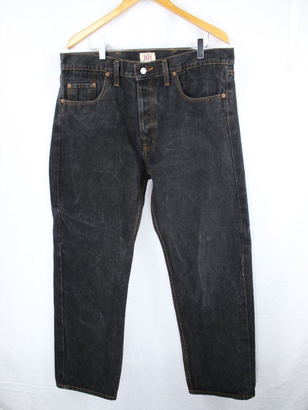 LEVI'S 501 STRAIGHT LEG BUTTON DOWN FLY MEN'S BLACK JEANS SIZE 38X30 GRUNGE